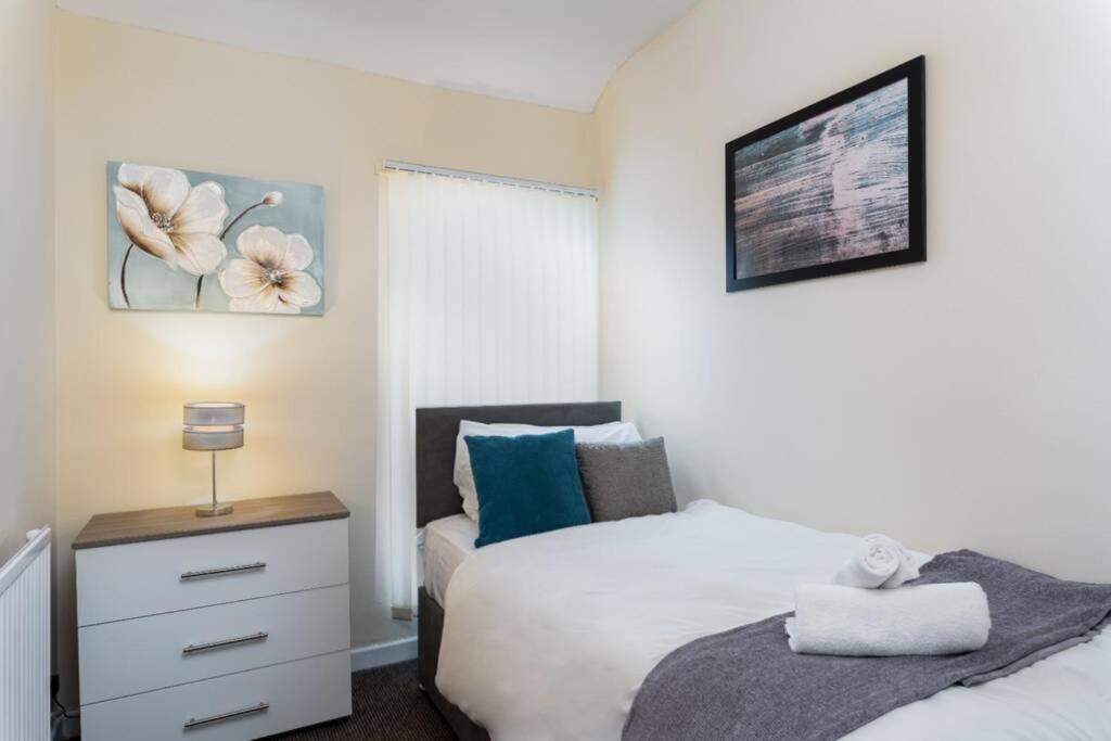 Sleeps 5, Smart Tv'S In Bedrooms Swansea Exteriör bild